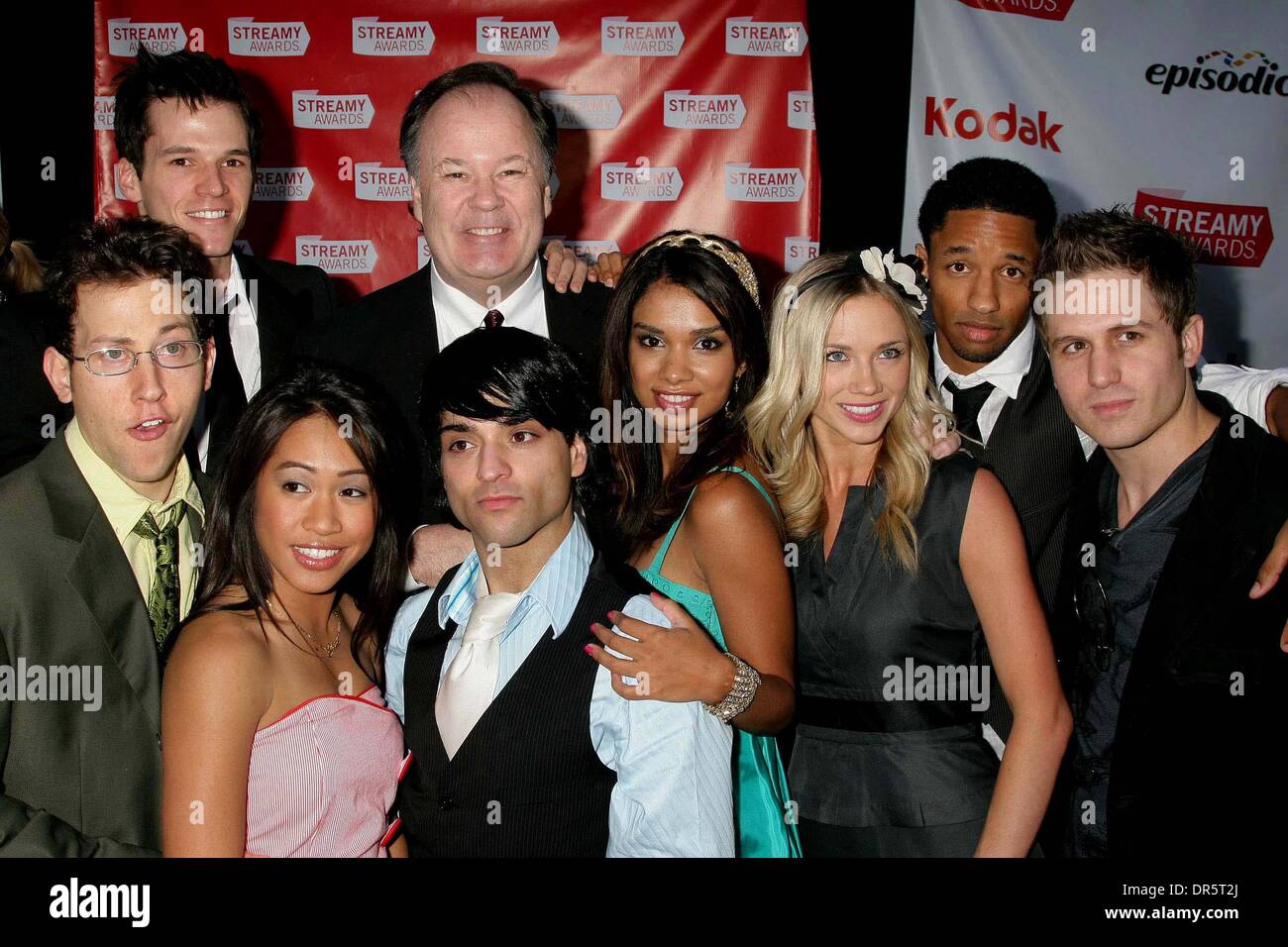 Ho14170CHW.Kodak e di episodi presenta la prima relazione annuale di 'Streamy Awards'' in onore di eccellenza nella web tv Programming .Wadsworth Theatre, Westwood, CA .03/28/09.DENNIS HASKINS CON IL CAST di ''ALTA PRIVATO MUSICAL'' .Foto: Clinton H. Wallace-Photomundo Globo Foto Inc Â©2009 (credito Immagine: © Clinton Wallace/Globe foto/ZUMAPRESS.com) Foto Stock