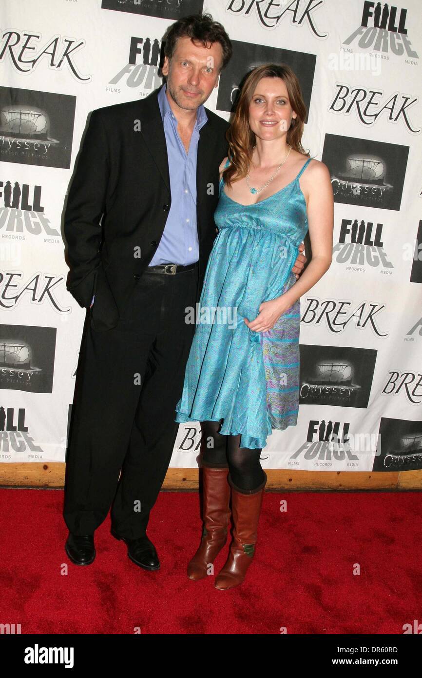 Ho14212CHW.Los Angeles Premiere di ''Break'' - Afterparty .Miyagi, West Hollywood, CA .05/01/09.SILVIA SUVADOVA E VALUTAZIONE .Foto: Clinton H. Wallace-Photomundo Globo Foto Inc Â©2009 (credito Immagine: © Clinton Wallace/Globe foto/ZUMAPRESS.com) Foto Stock