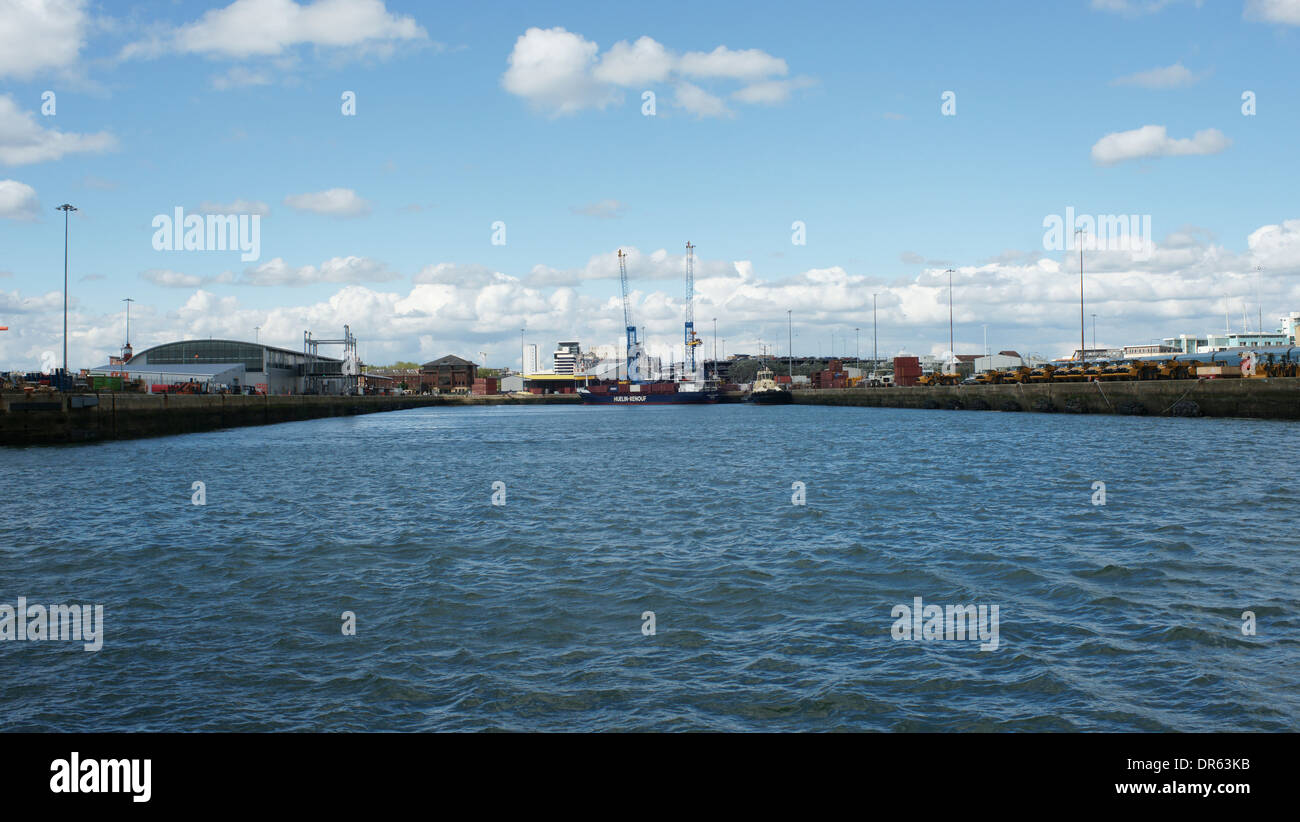 Vista dell'Oceano Dock Southampton 2012 Foto Stock