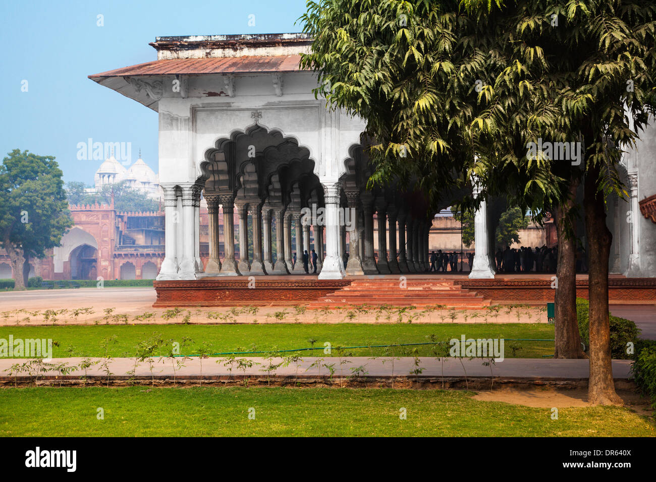 Esterno del pilastro Gallery di Agra Fort, Uttar Pradesh, India Foto Stock