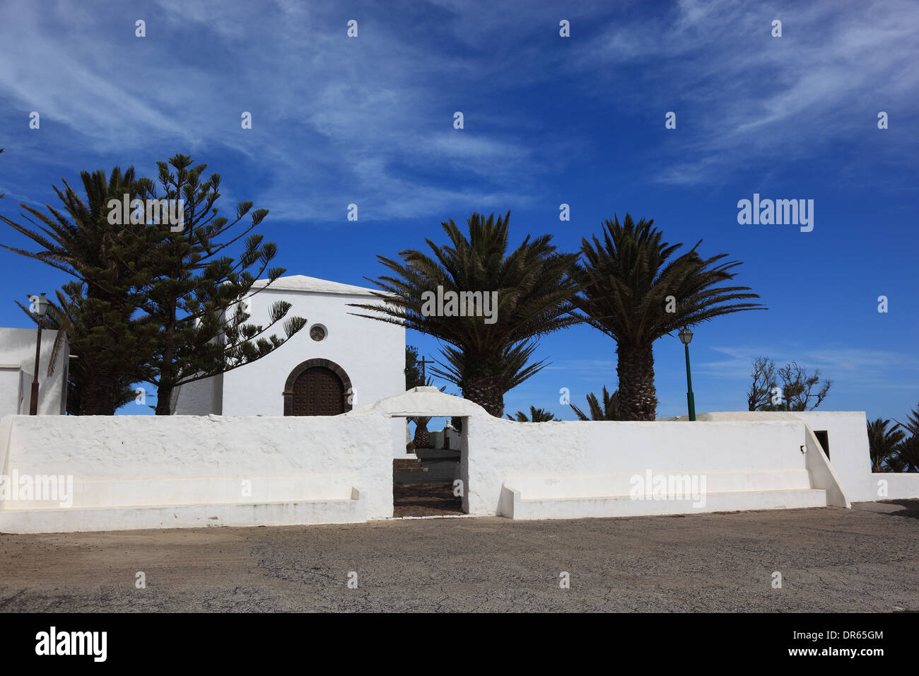 La chiesa Ermita de las Nieves si trova nelle montagne del Risco de Famara vicino al villaggio di Los Valles. All'interno del ch Foto Stock