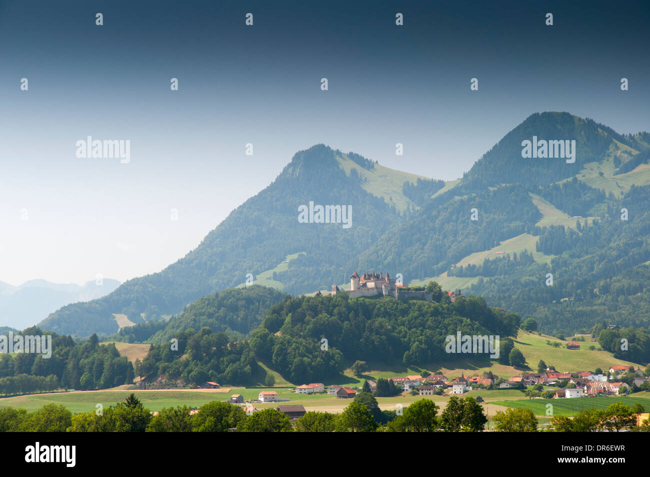 Vista di Gruyeres, Svizzera Foto Stock