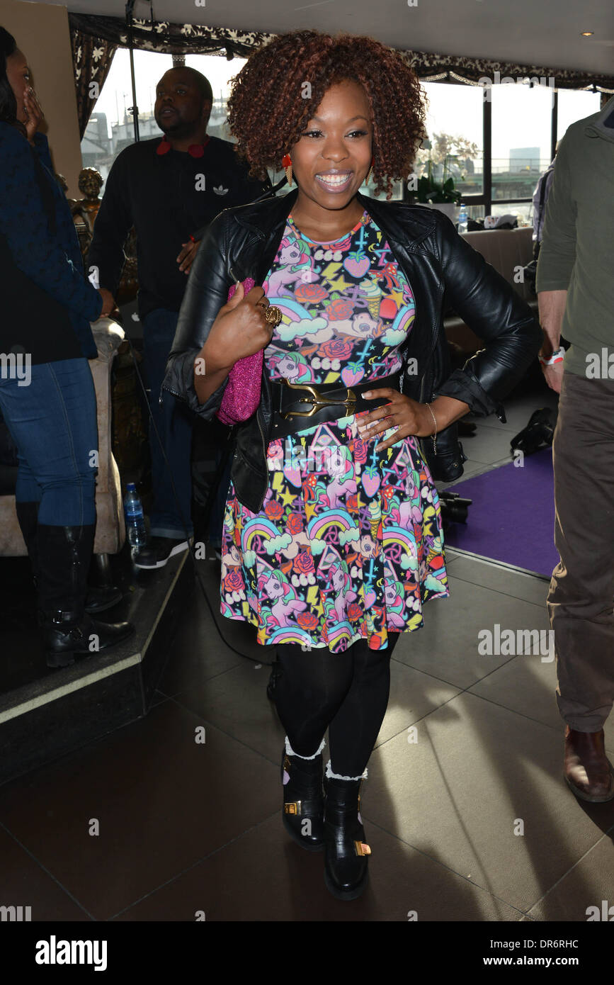 Londra, UK . Xx gen, 2014. Dominique Moore arrivano al MediaSKIN NTA Gifting Lounge presso il Penthouse,1 Leicester Square a Londra. Credito: Vedere Li/Alamy Live News Foto Stock