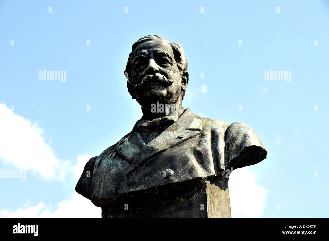 La statua di Ferdinando De Lesseps, l'iniziatore del Canale di Panama progetto, Francia square, Panama City, Panama Foto Stock