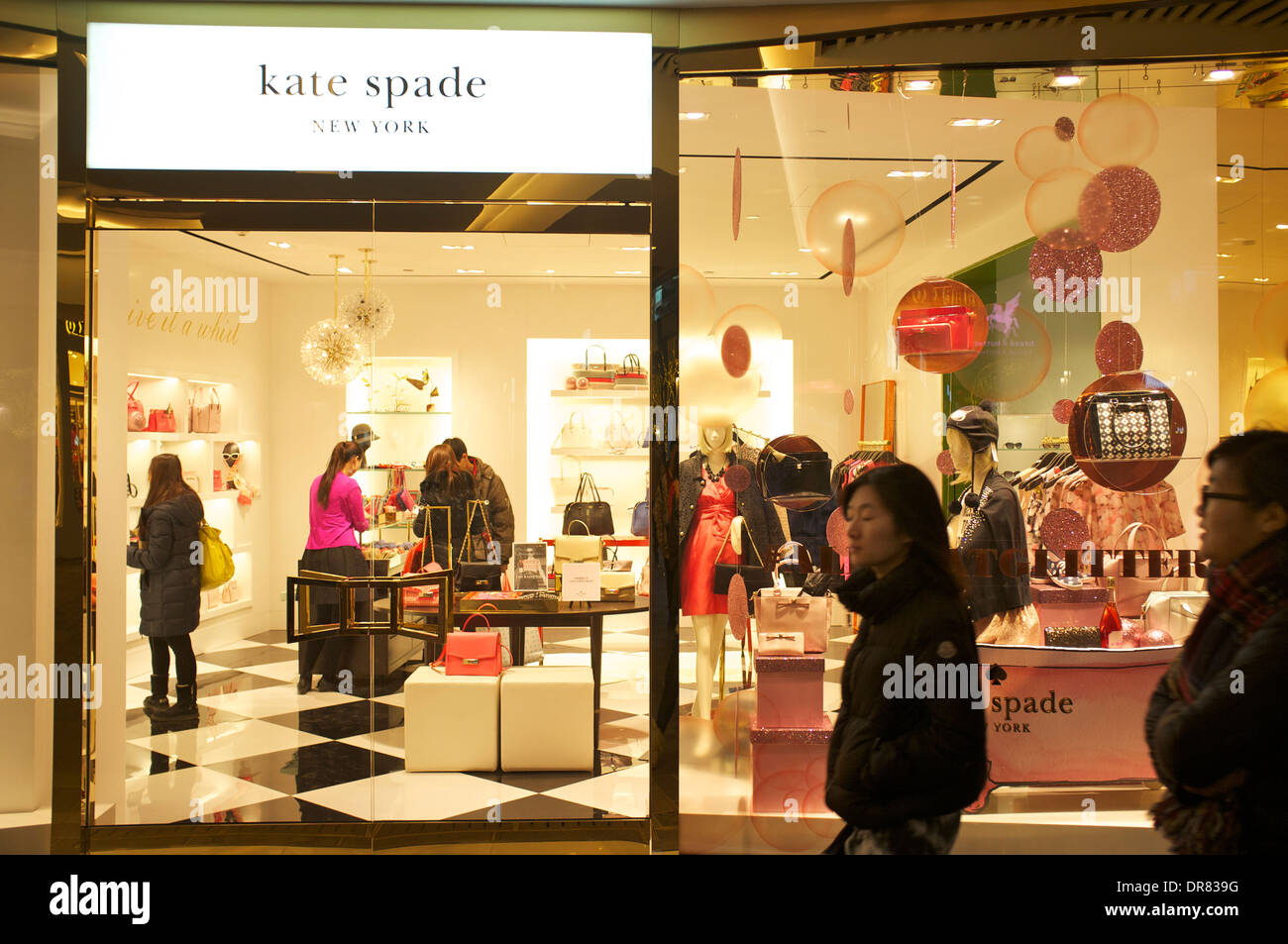 Un albergo di nuova apertura di Kate Spade in store Sanlitun, Pechino, Cina. 11-Gen-2014 Foto Stock