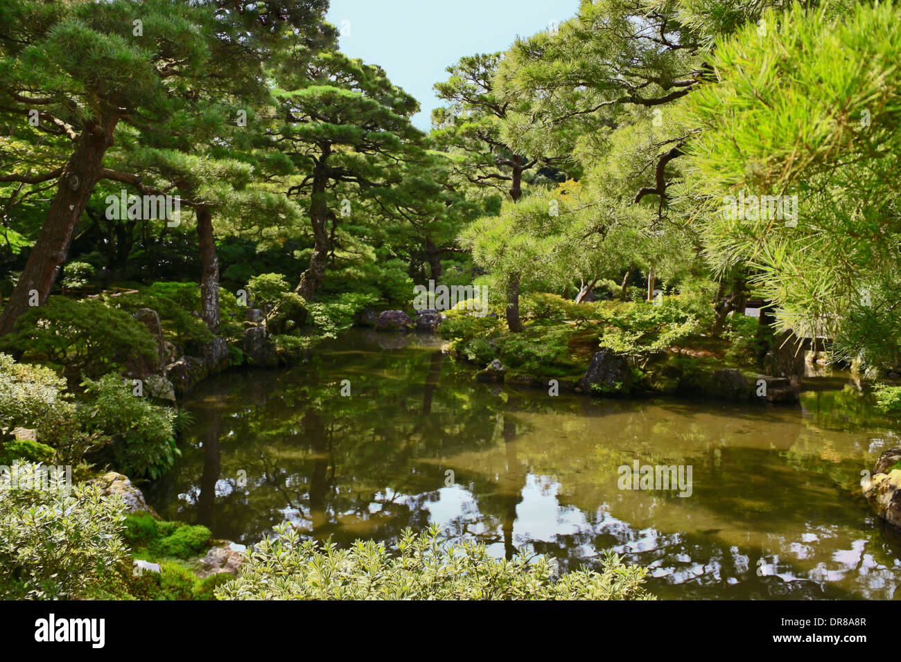 Il Ginkaku-ji il laghetto, noto come kinkyochi, o 'Brocade specchio stagno'', Kyoto, Giappone. Foto Stock