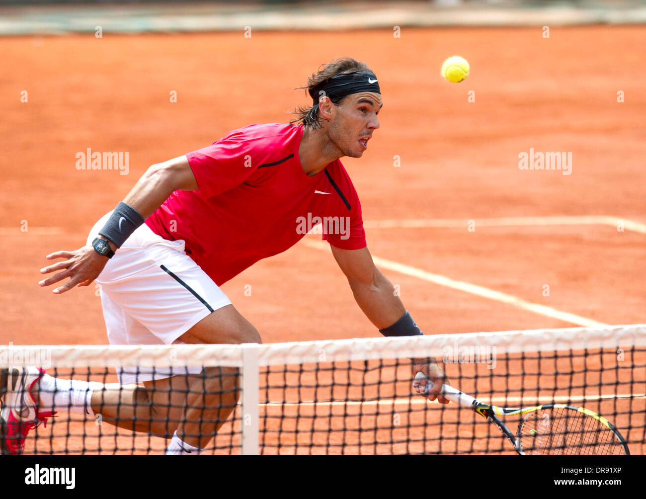 Rafael Nadal rende la storia del tennis vincendo il suo settimo Roland Garros all'aperto francese Francia - 11.06.12 Foto Stock