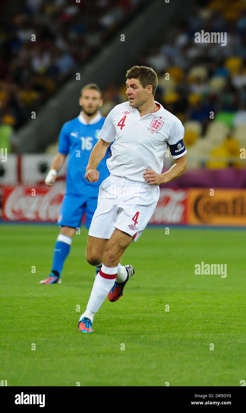 Steven Gerrard UEFA Euro 2012 - Inghilterra 0 - 0 Italia - Quarto partita finale svoltasi presso lo Stadio Olimpico di Kiev, Ucraina - 24.06.12 Foto Stock