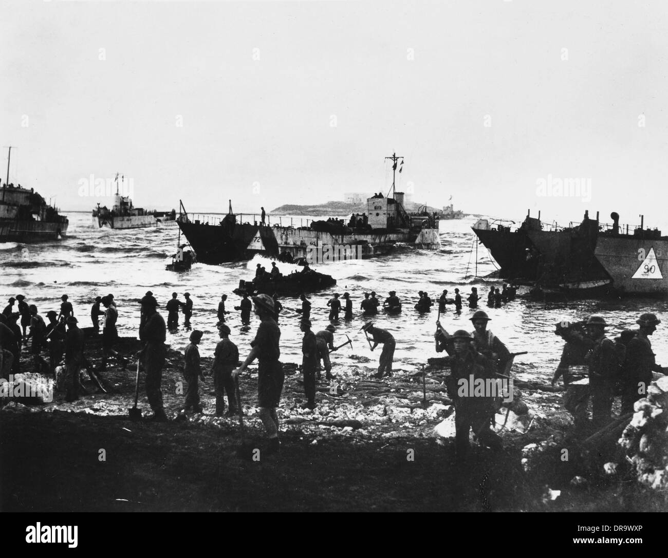 WW2 - le truppe britanniche di sbarco in Sicilia Foto Stock