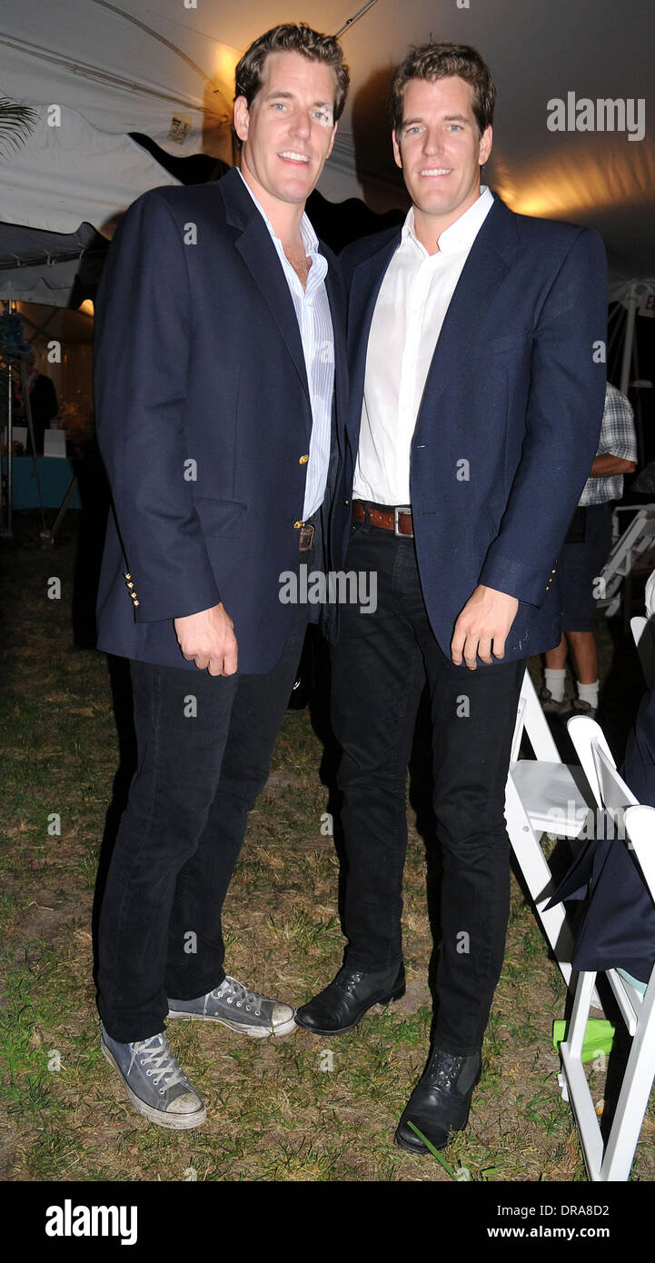 Cameron winklevoss and tyler winklevoss immagini e fotografie stock ad alta  risoluzione - Alamy