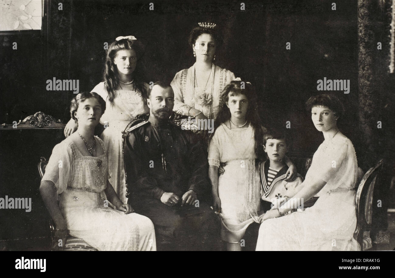 Lo Zar Nicola II di Russia e la sua famiglia Foto stock - Alamy
