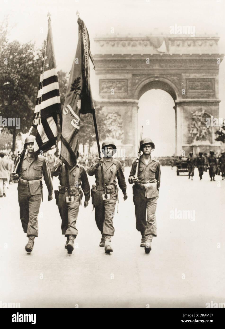 Da una raccolta di di cartoline fotografie rilasciati per festeggiare la liberazione di Parigi tra il XIX e il 26 agosto, 1944. 1944 Foto Stock