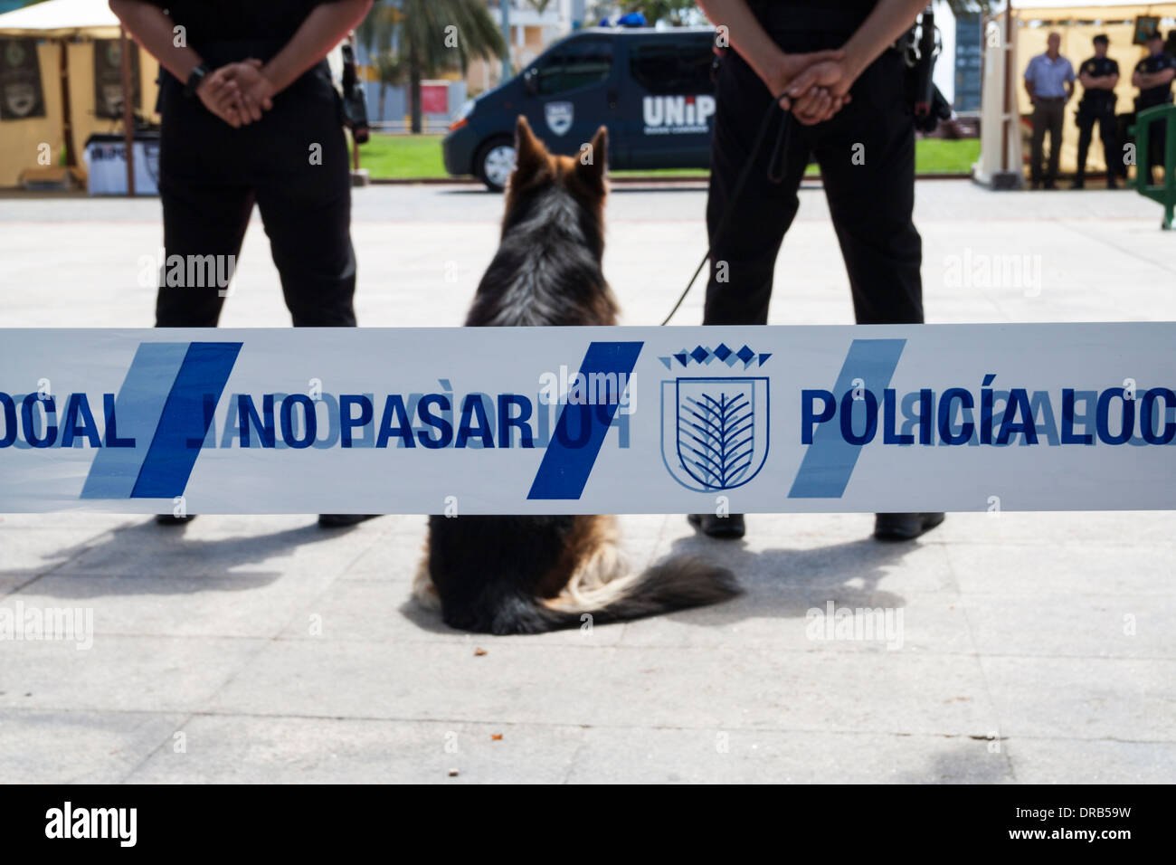 Non cross/pass polizia nastro incidente in spagnolo Foto Stock
