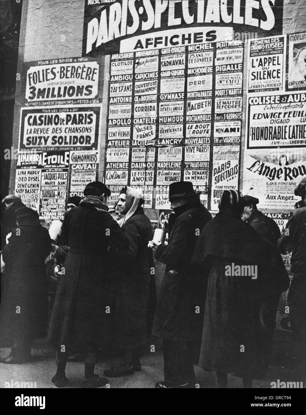 Poster di Parigi durante la seconda guerra mondiale Foto Stock