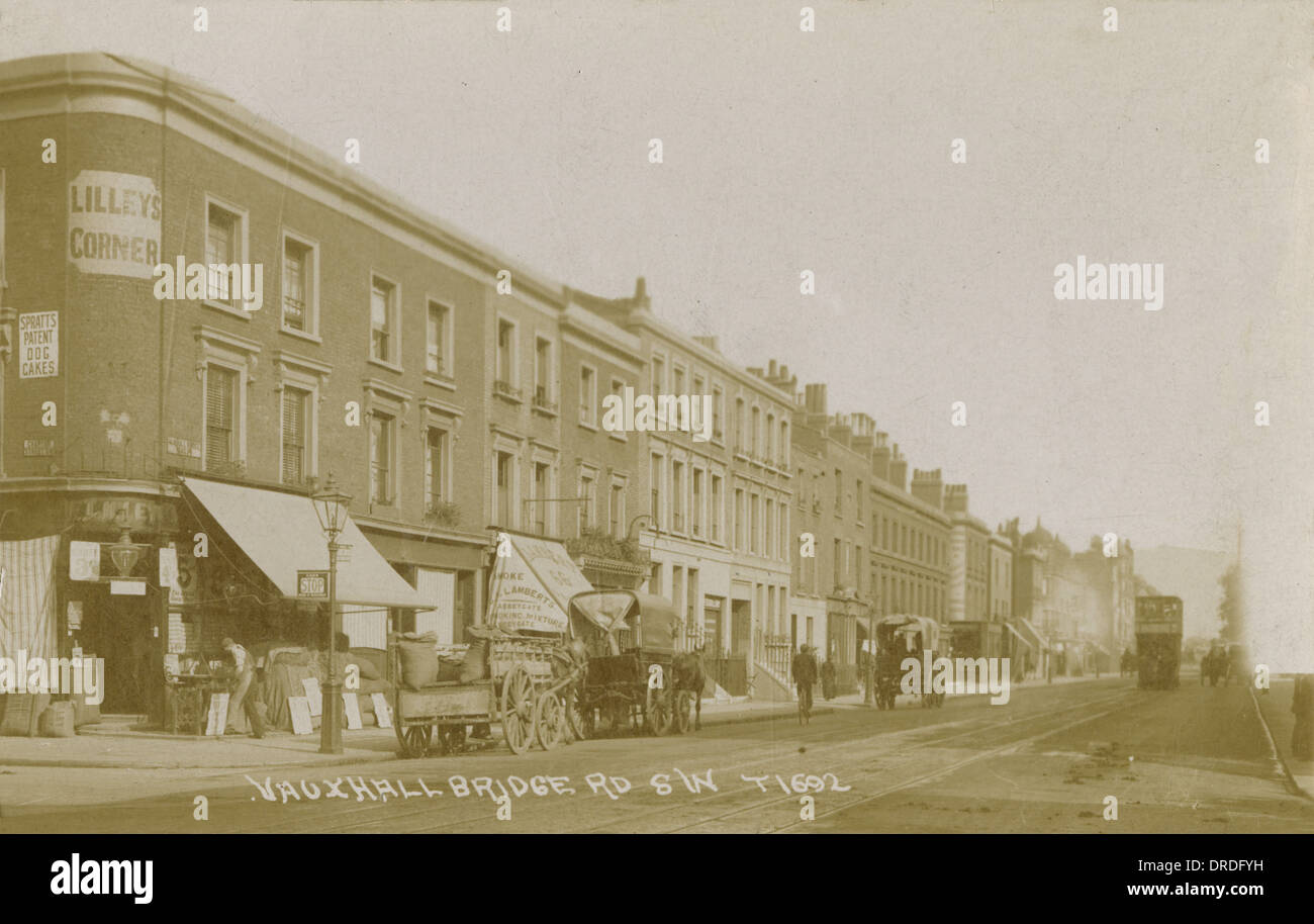 Vauxhall Bridge Road, Pimlico, Londra Foto Stock