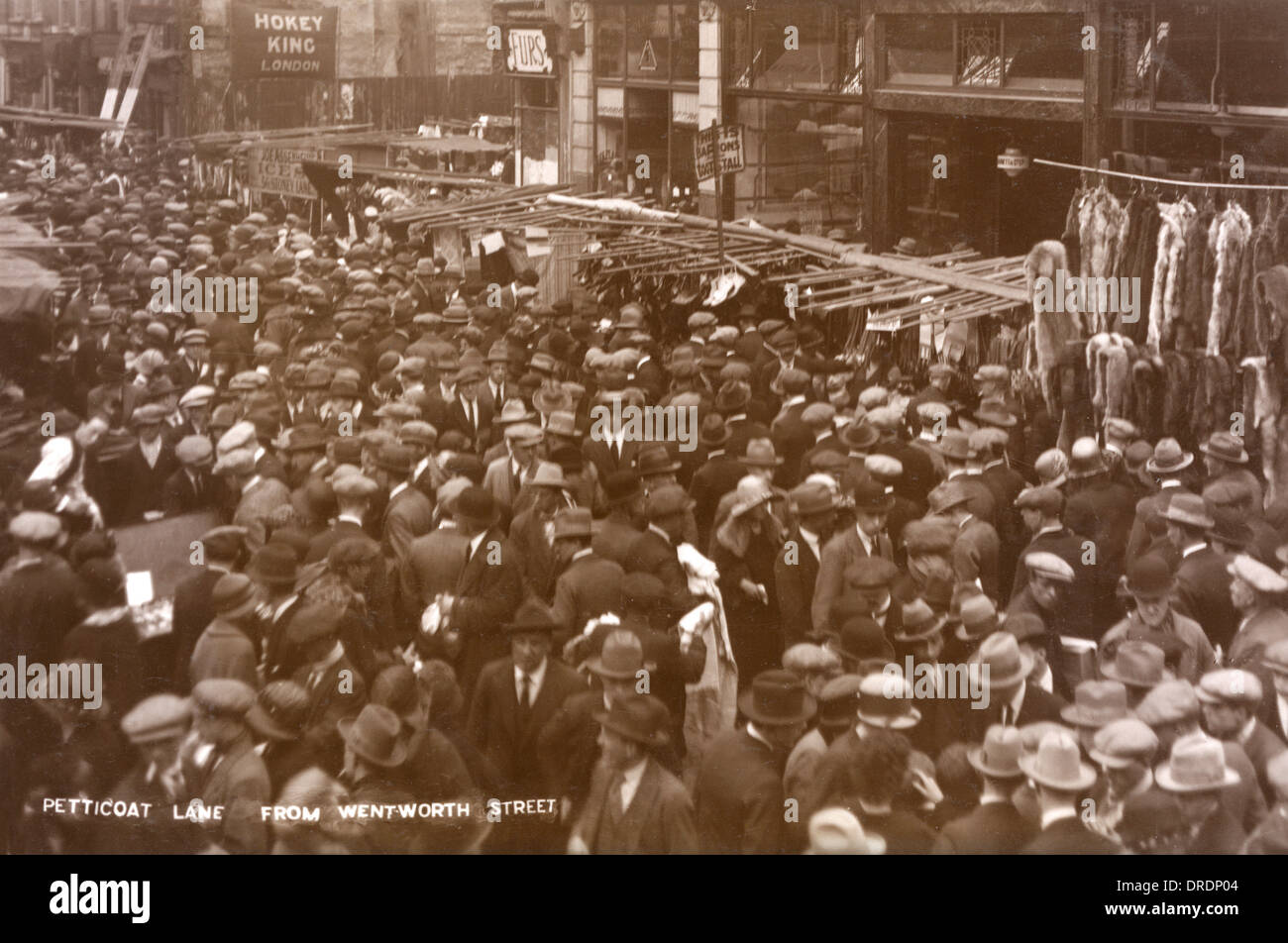 Petticoat Lane, Londra - Vista dal Wentworth Street Foto Stock