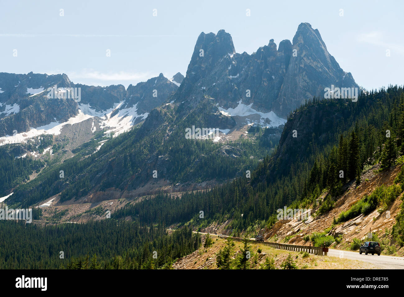 Liberty Bell e la montagna, a Washingon Pass, North Cascades Highway, Route 20, Washingon Stato, STATI UNITI D'AMERICA Foto Stock