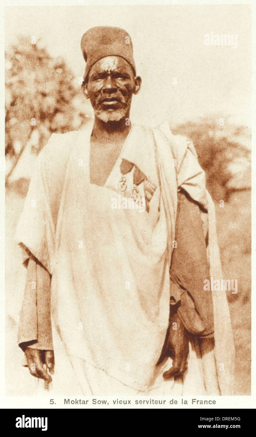 Il Ciad, Africa - un anziano francese soldato coloniale Foto Stock