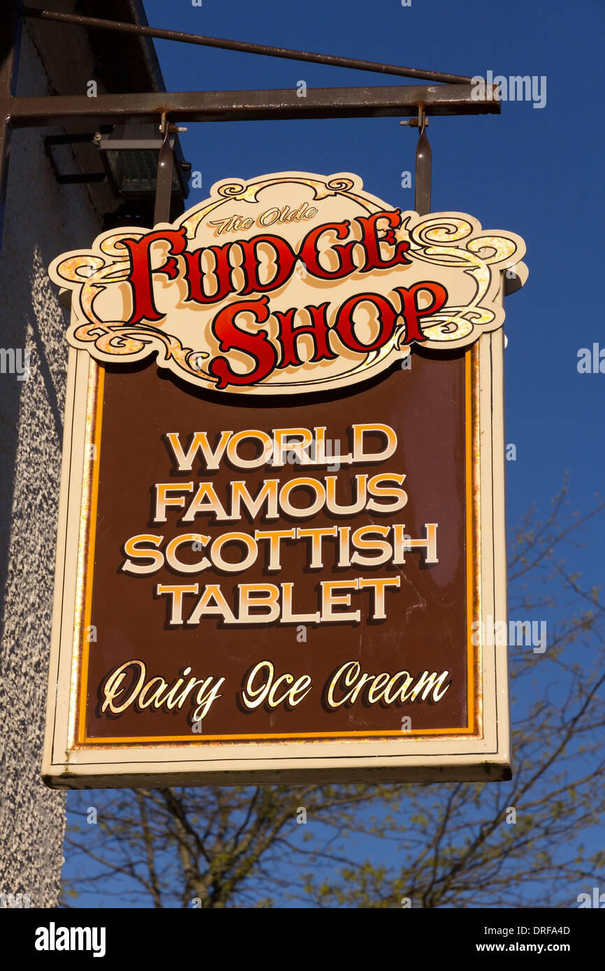 Musica Tradizionale Scozzese Olde Fudge Shop insegna, Callander, Scotland, Regno Unito Foto Stock