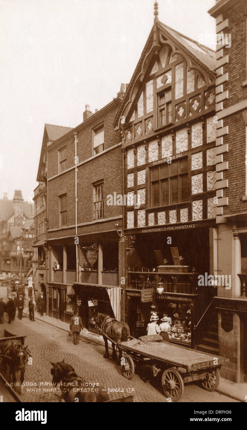 Dio provvido della casa - Chester Foto Stock