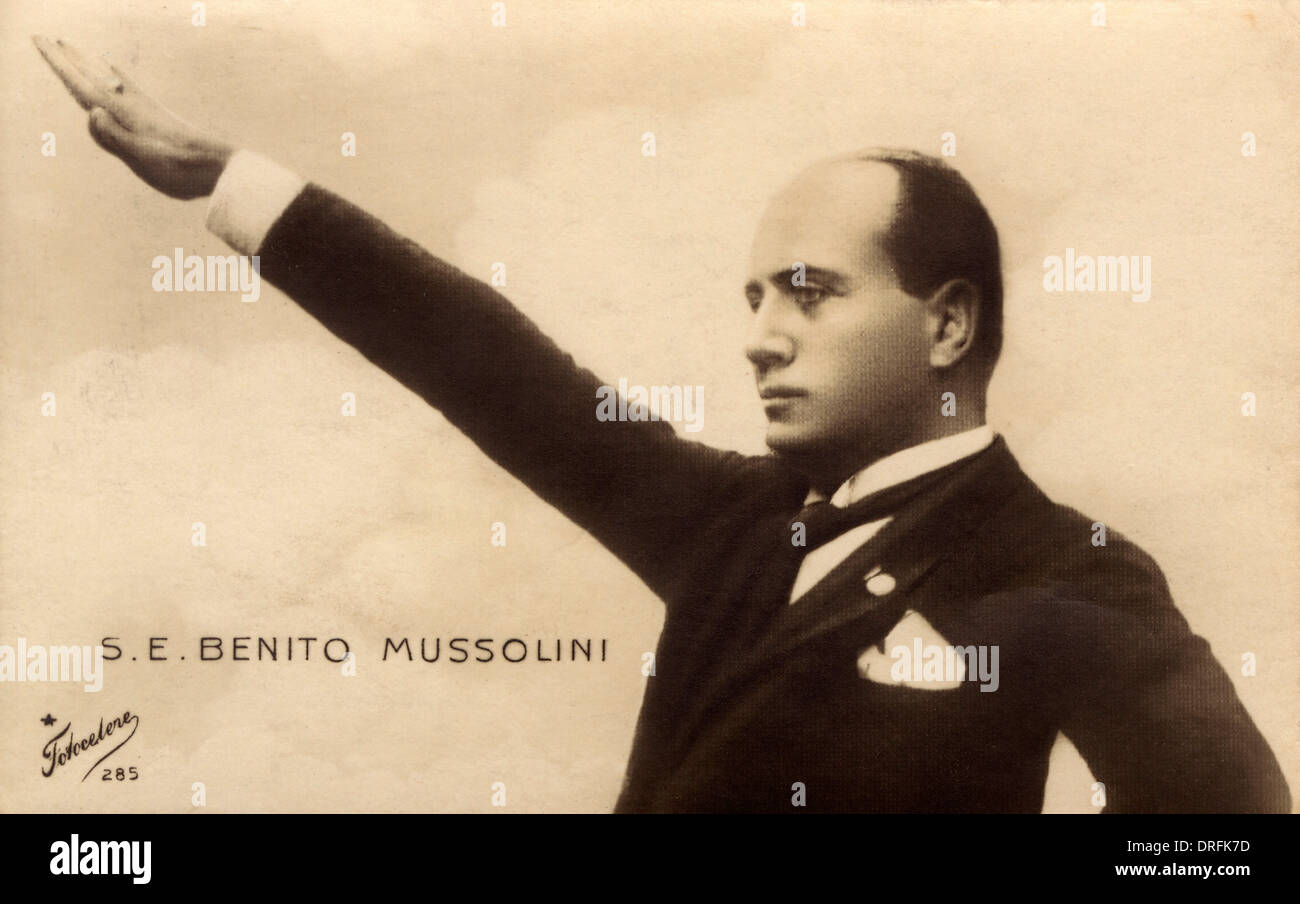 Mussolini - salutiamo fascista Foto Stock
