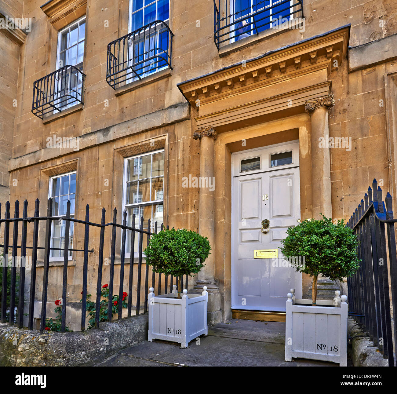 Il Circus è un esempio di architettura Georgiana nella città di Bath, Somerset, Inghilterra, iniziata nel 1754 e completata nel 1776 Foto Stock