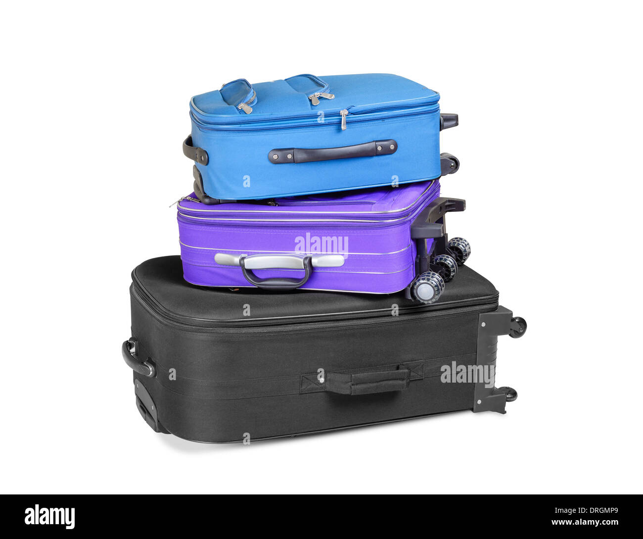 Tre pieno e chiuso le valigie, nero, blu e viola, pronti per il viaggio di andata, isolato su sfondo bianco Foto Stock