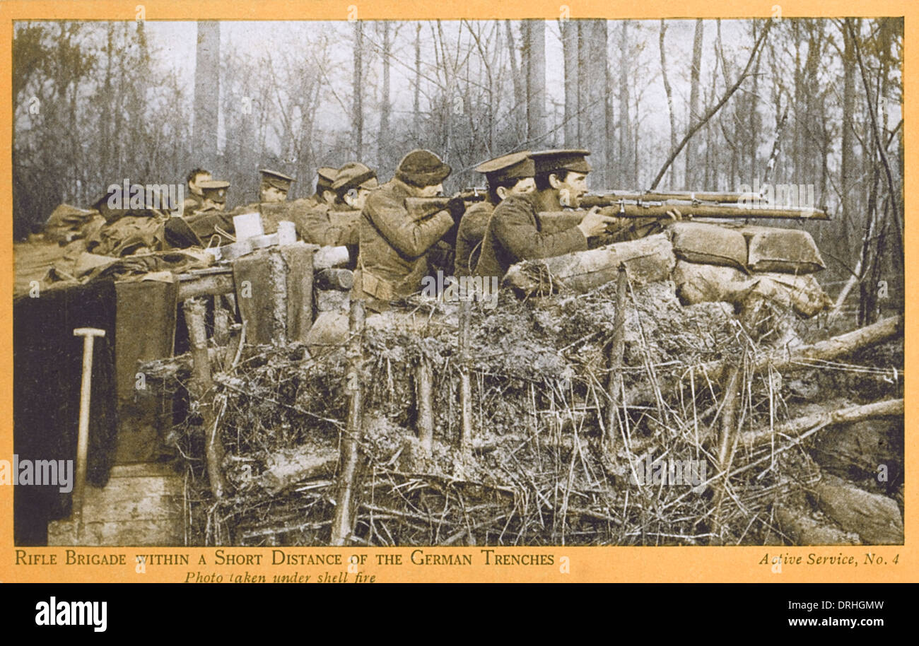 Vigili del fucile in posizione, fronte occidentale - la prima guerra mondiale Foto Stock
