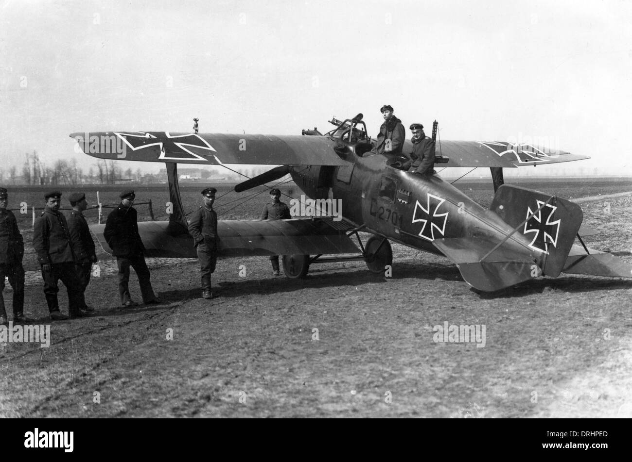 Biplano della seconda guerra mondiale immagini e fotografie stock ad alta  risoluzione - Alamy