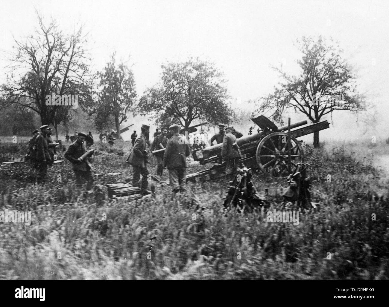 Il tedesco gunners in azione, fronte occidentale, WW1 Foto Stock