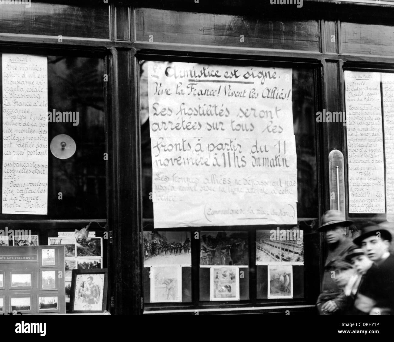 Segno di armistizio in vetrina, Parigi, Francia Foto Stock