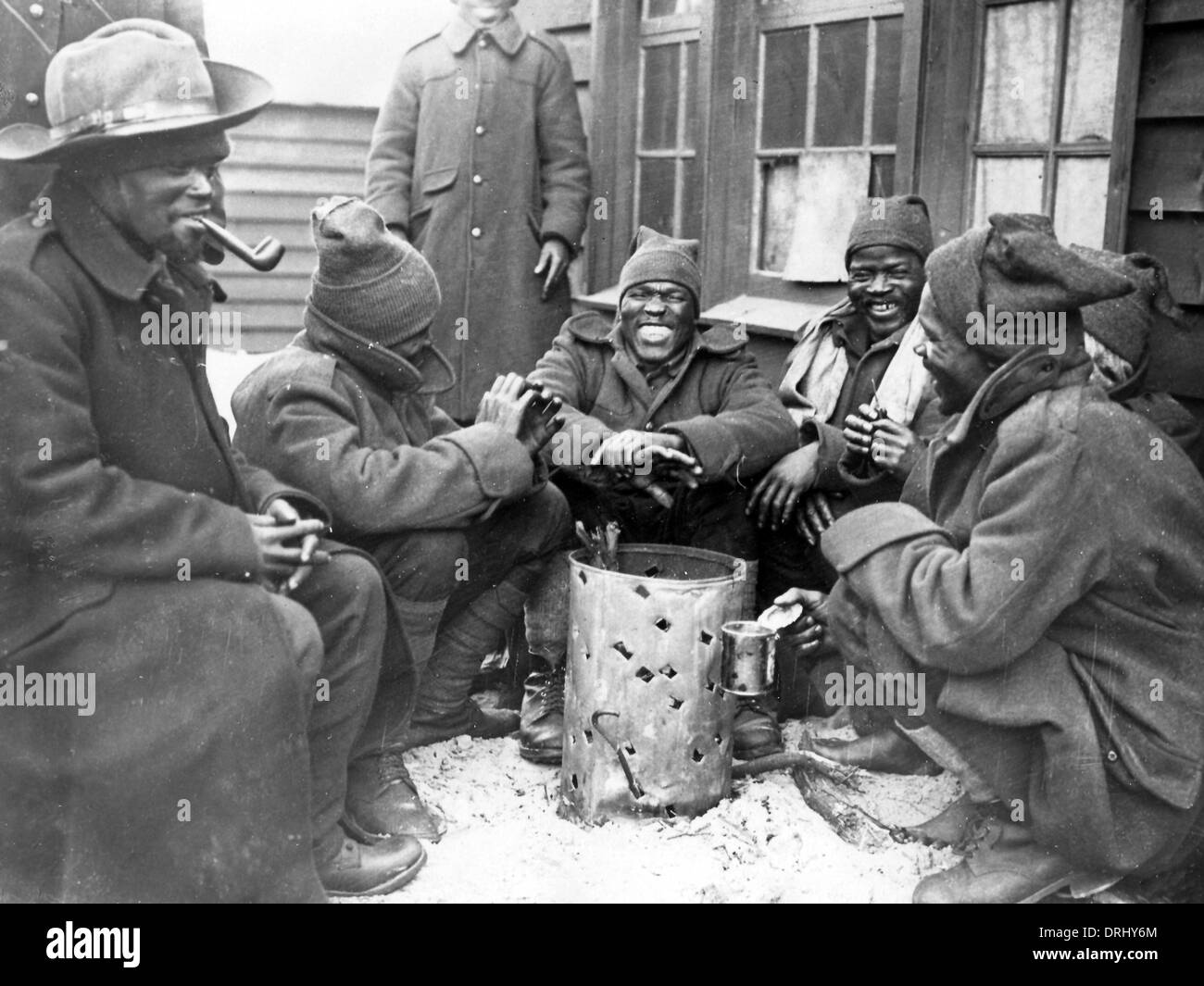 Soldati neri mantenendo calda, fronte occidentale, Francia, WW1 Foto Stock