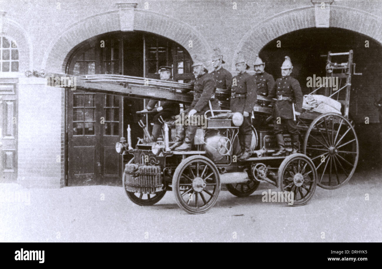 Londra Vigili del Fuoco - Stazione di Tottenham e motore Foto Stock