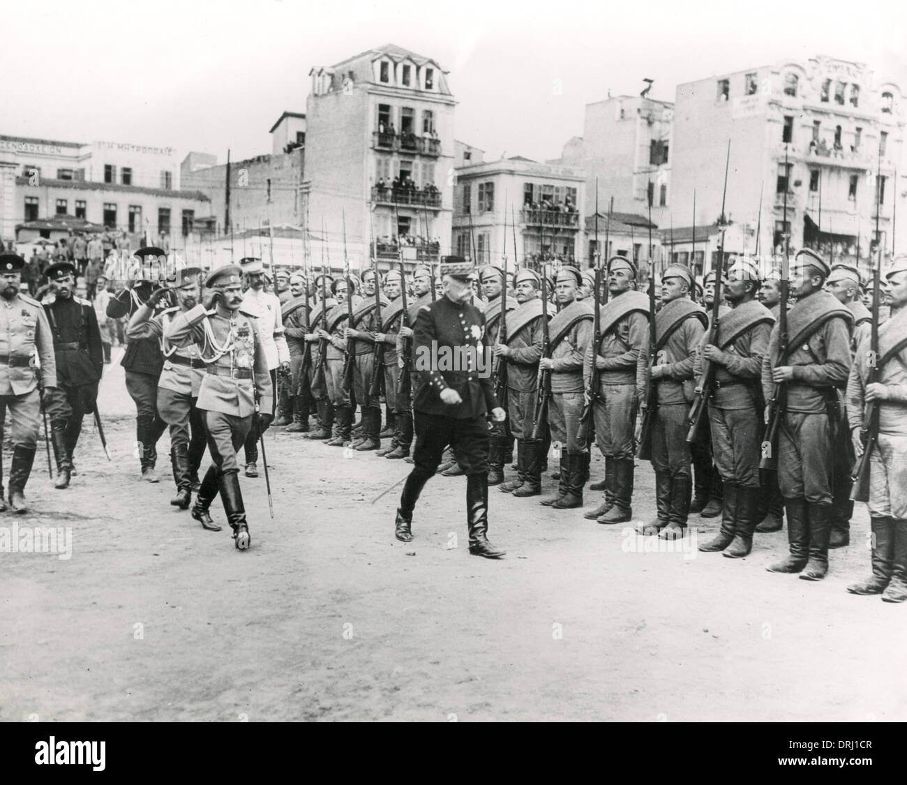 Generale Francese al riesame delle truppe russe, WW1 Foto Stock