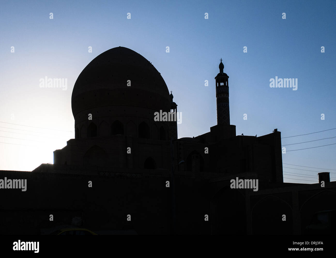 Silhouette della moschea a Kashan, Ostan-e Elazig, Turchia Foto Stock