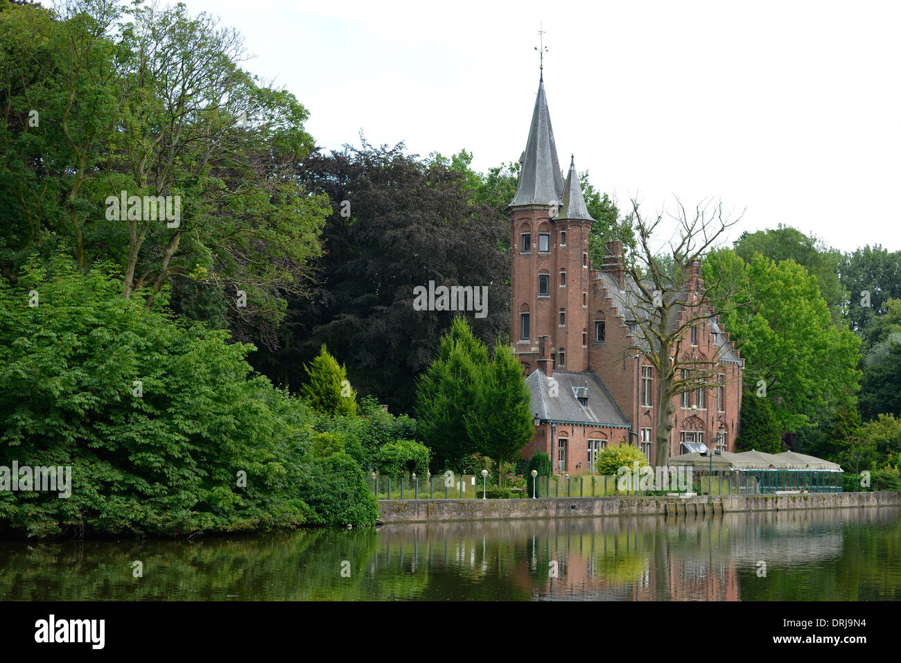 Costruzione del chiostro del Beguinage laici infermiera femmina la Corte de Wijngaard, patrimonio culturale mondiale dell UNESCO Brugge, Fiandre, essere Foto Stock