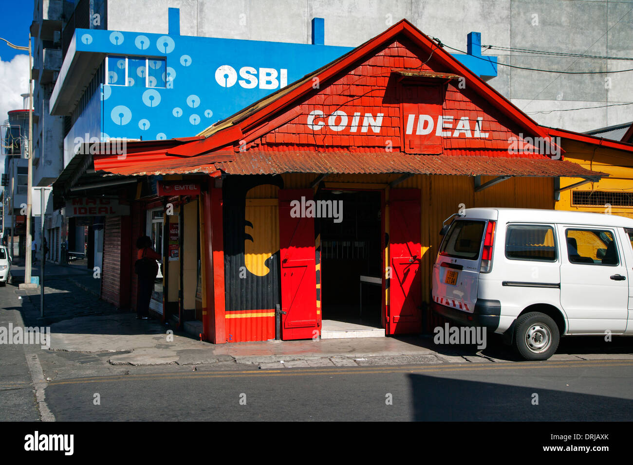 Corner shop street scene, Rose Hill, Mauritius Foto Stock