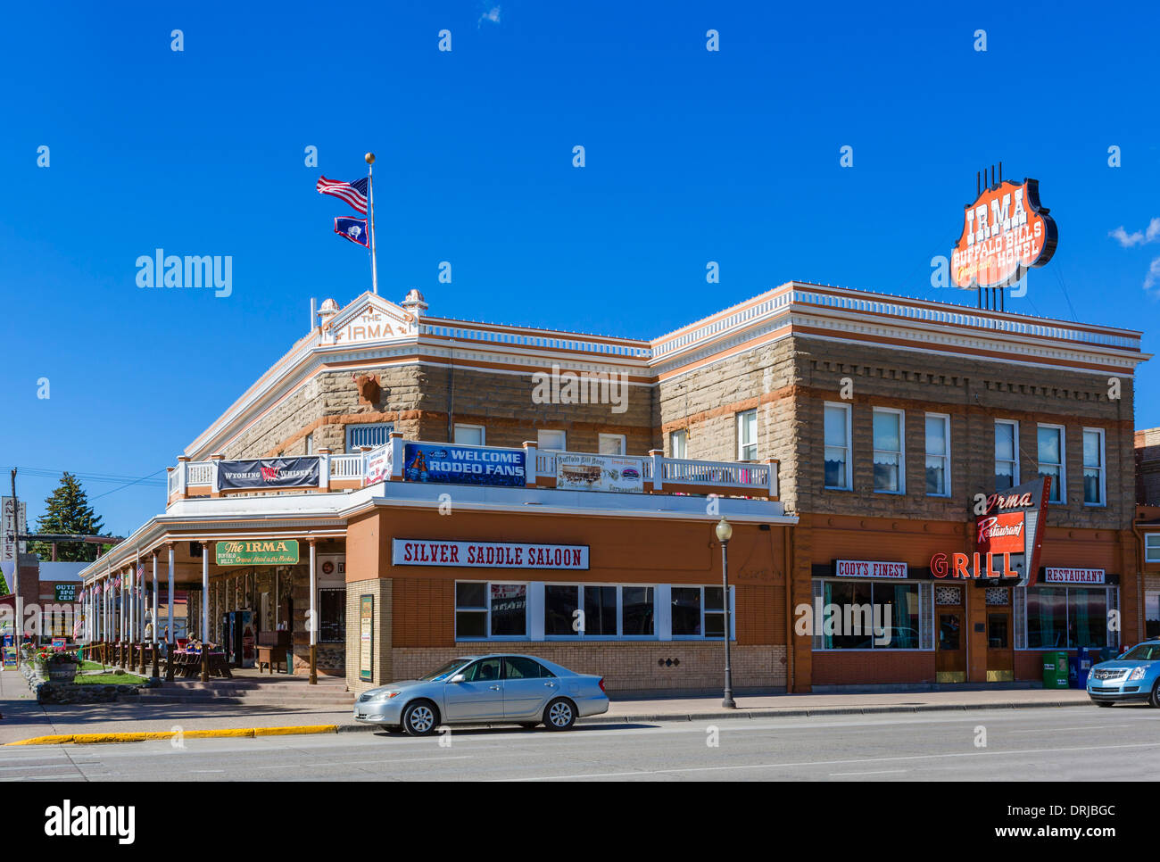 Buffalo Bill's Hotel Irma, Sheridan Avenue nel centro cittadino di Cody, Wyoming USA Foto Stock