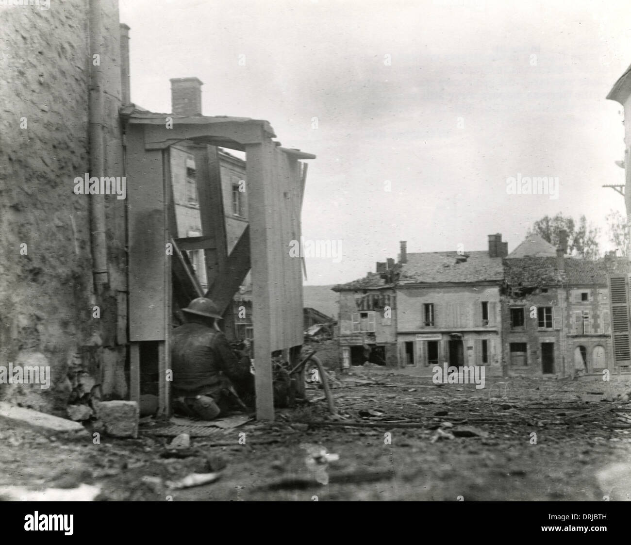 Il tedesco mitragliatrice in street, Grandpre, Francia, WW1 Foto Stock