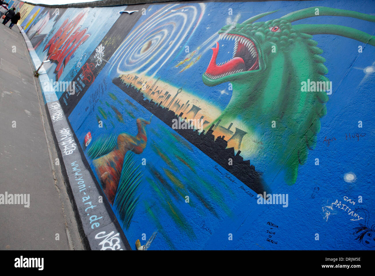 Arte dei graffiti sul muro di Berlino, Berlino, Germania Foto Stock