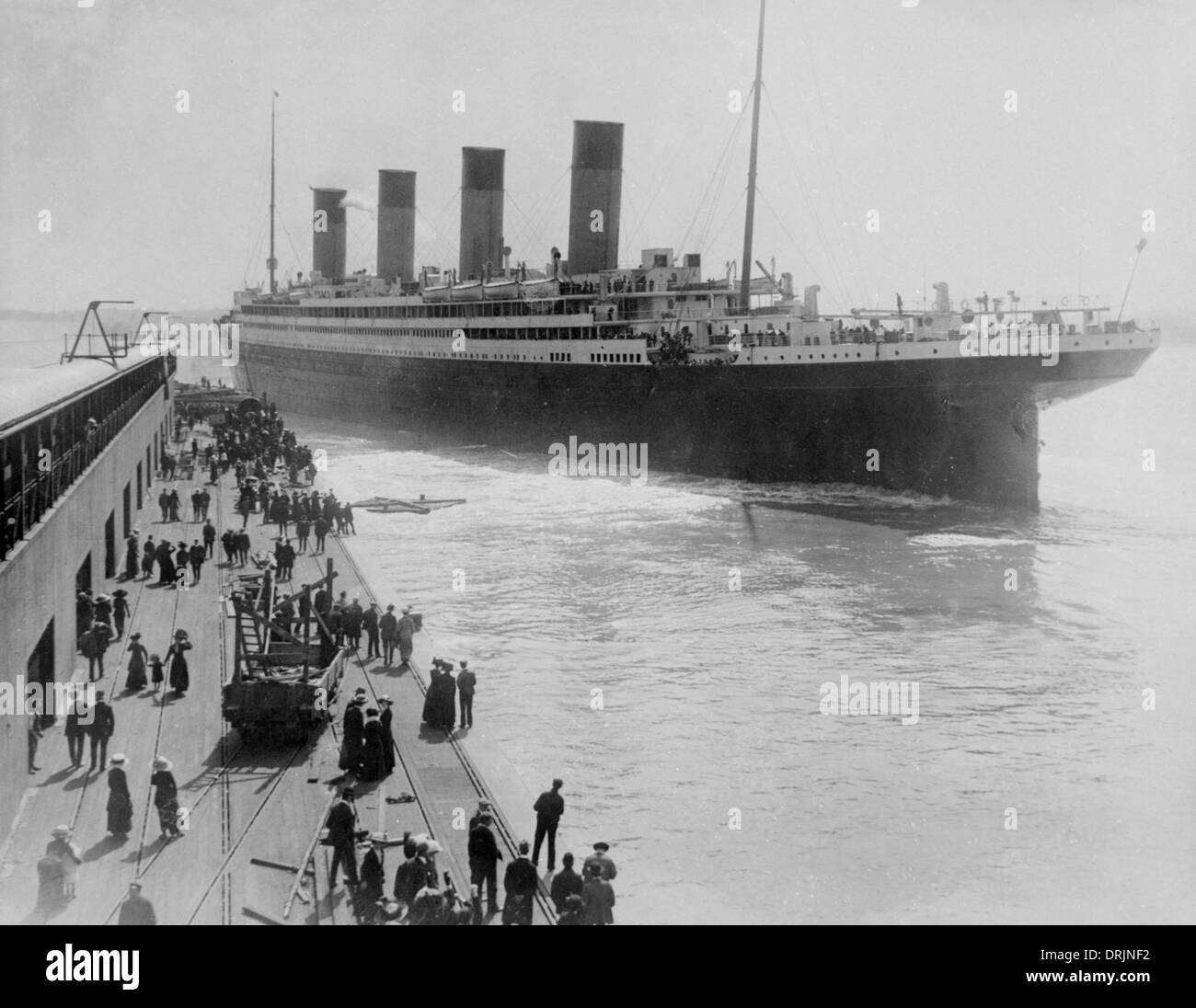 Titanic lasciando Southampton Foto Stock
