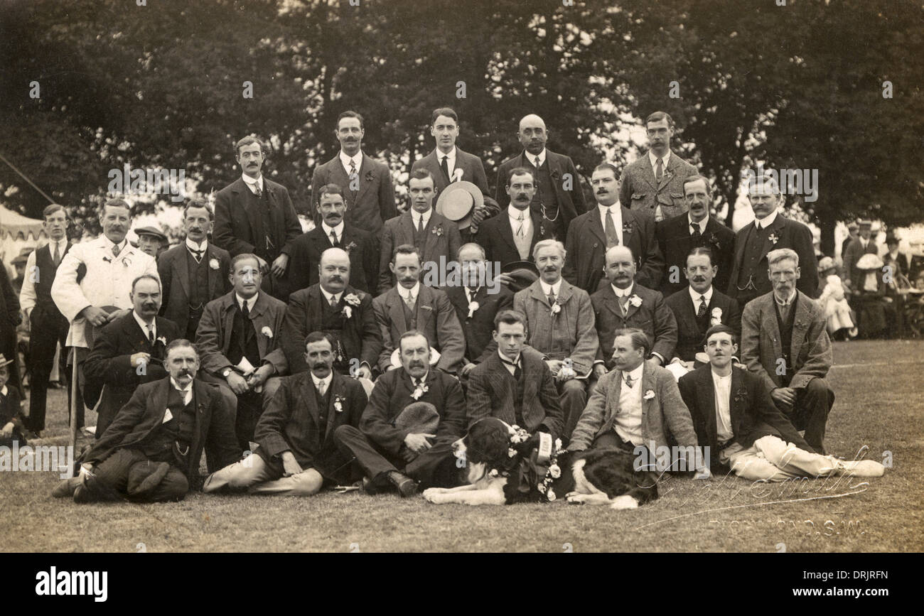 Foto di gruppo presso il Richmond Dog Show Foto Stock