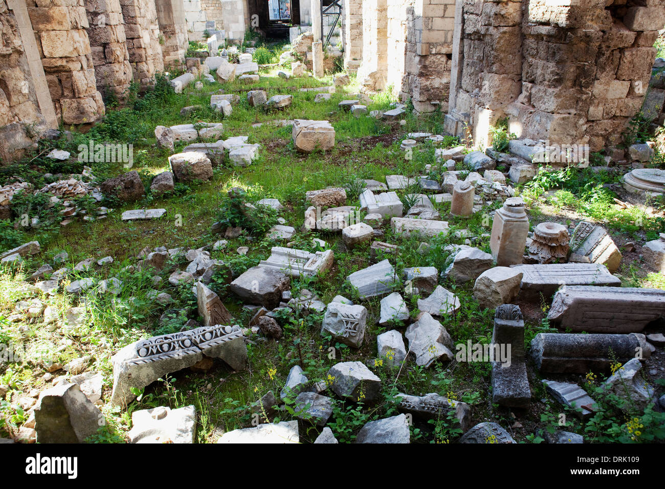 Le rovine della chiesa bizantina Kaleiçi Antalya Turchia Foto Stock