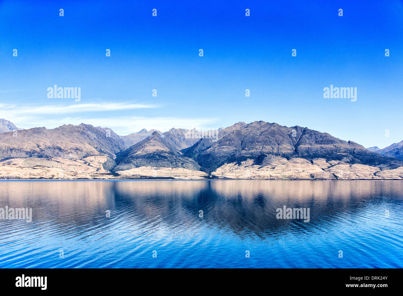 Il lago Wanaka. Nuovo Zealands quarto lago ampia. Isola del Sud, Nuova Zelanda Foto Stock