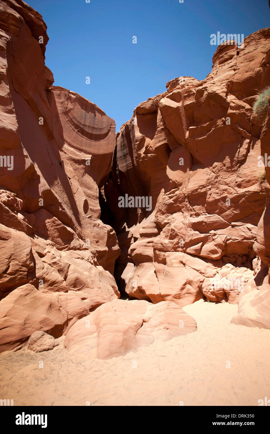 Antelope Canyon è un canyon di slot nel sud-ovest americano. Si trova sulla terra Navajo a est di pagina, Arizona. Foto Stock
