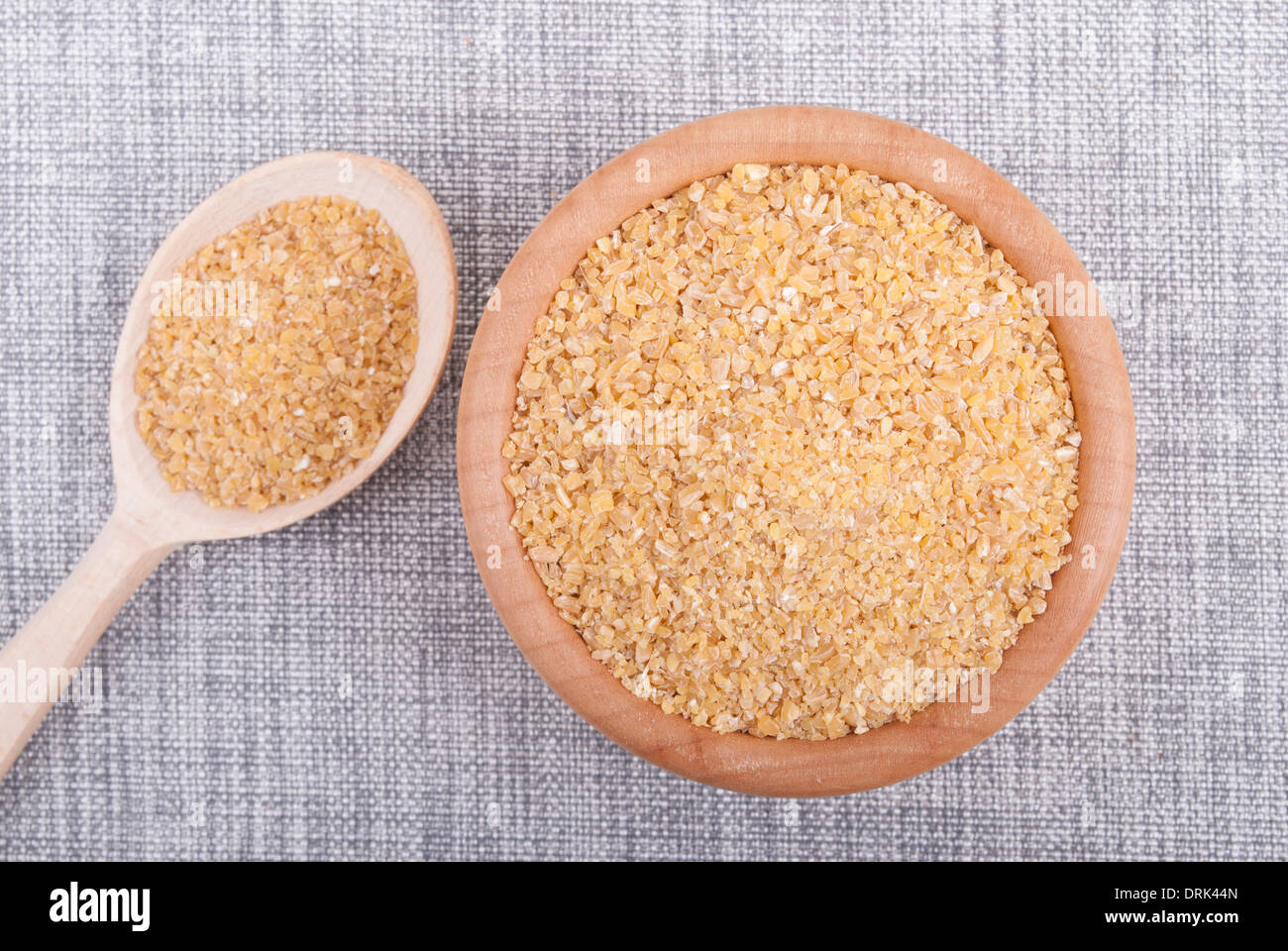 Cereali frumento in una ciotola. Foto Stock