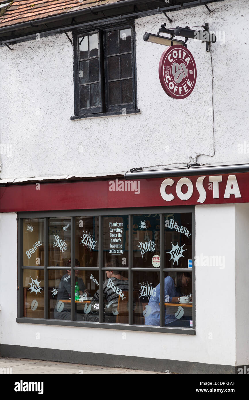 Costa Coffee shop front e digital signage Foto Stock