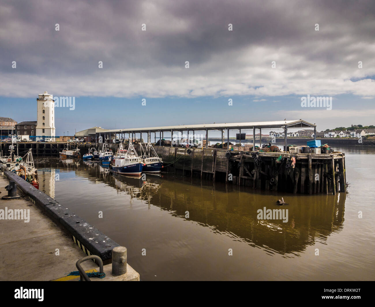 Il molo del pesce e la nuova luce bassa, North Shields Foto Stock