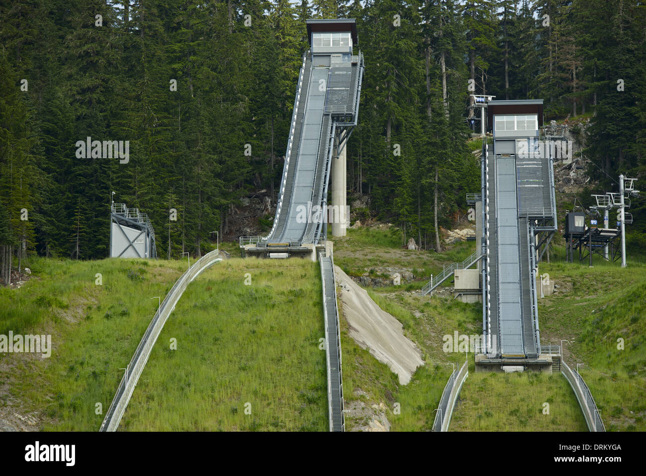 Olympic Ski salta in estate - Whistler Olympic Village, BC, Canada. Sport Raccolta foto. Foto Stock
