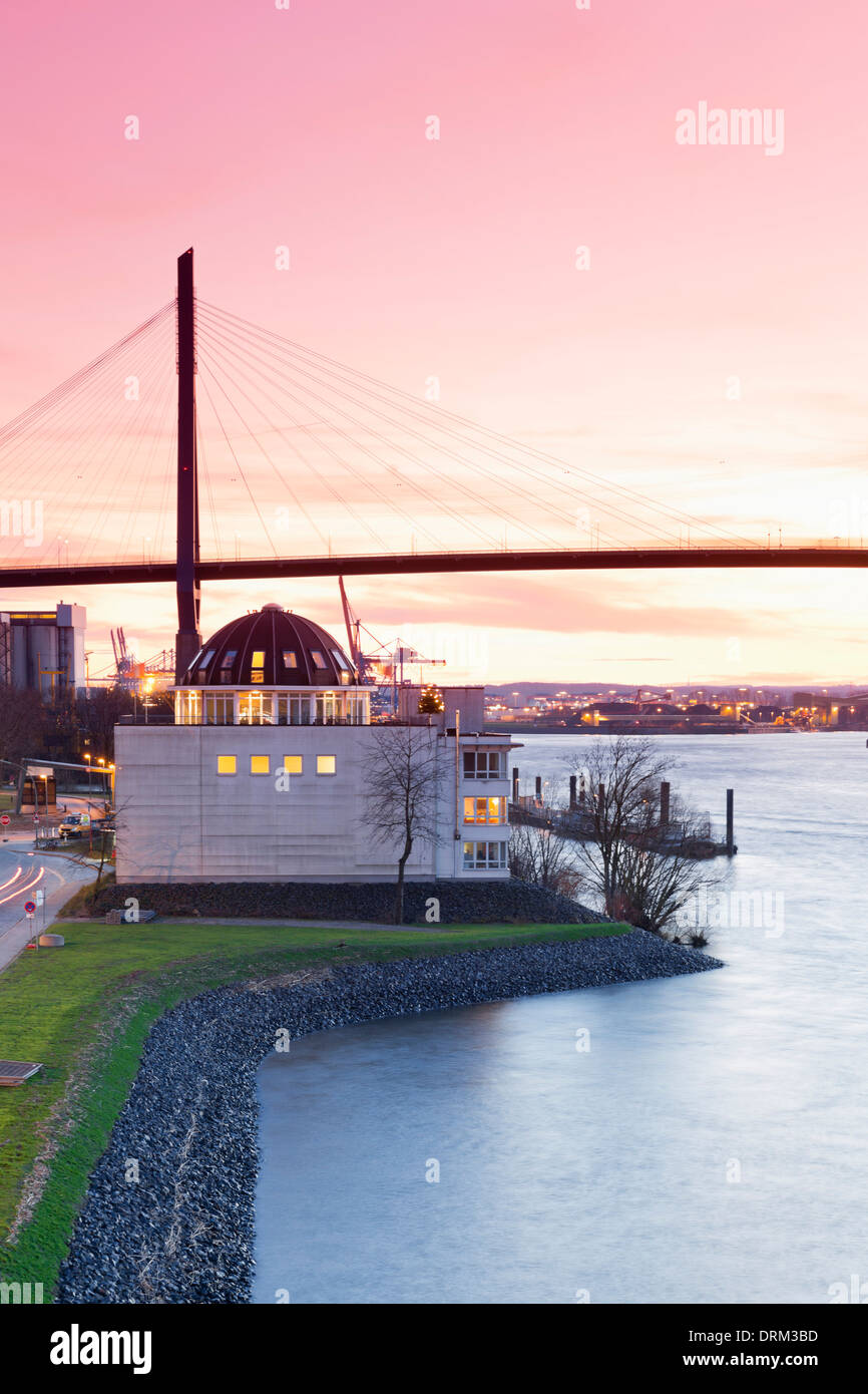Germania, Amburgo, Koehlbrandbruecke oltre Koehlebrand Foto Stock